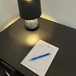 Modern Und Ruhig, Mit Garage & Ps4, Nahe Messe, Rue Und Uniklinik, Voll Ausgestattete Kueche, Bad Mit Dusche Und Badewanne Апартаменты *